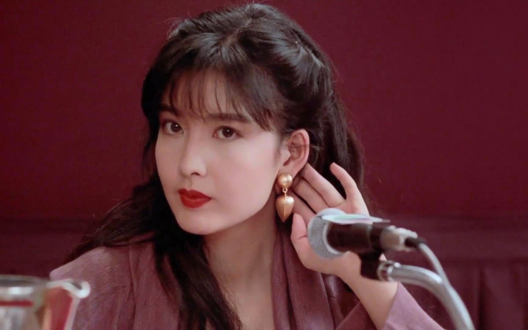 21岁张敏遇上22岁周慧敏你更喜欢谁一首老歌勾起了回忆