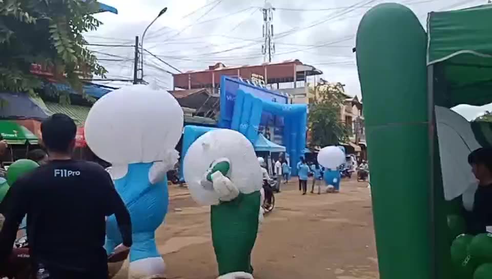 oppo vivo打架都打到国外了,充气五分钟,大战两小时啊!