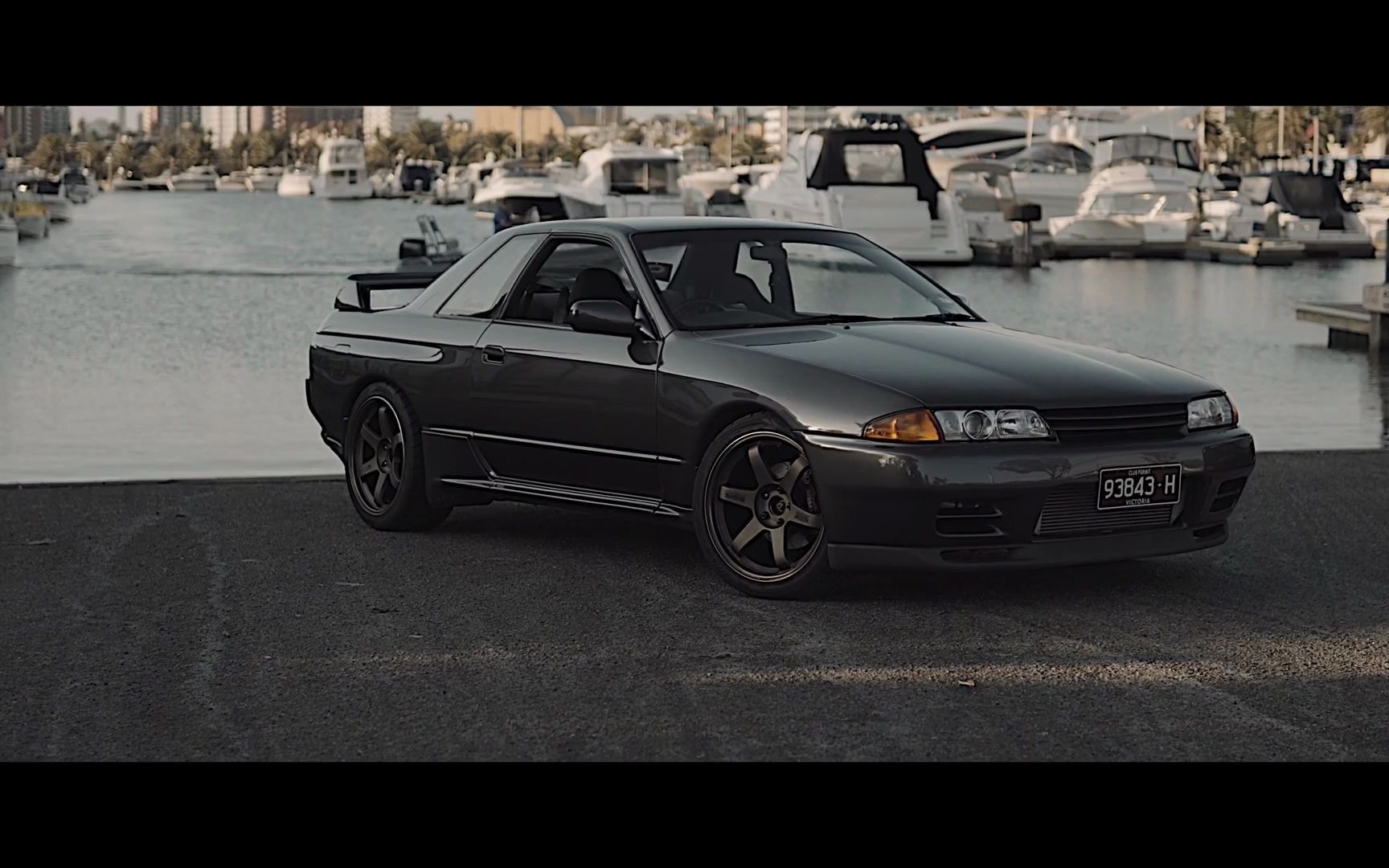 猛兽夜行_gtr r32 skyline 哥斯拉 咆哮!_哔哩哔哩_bilibili