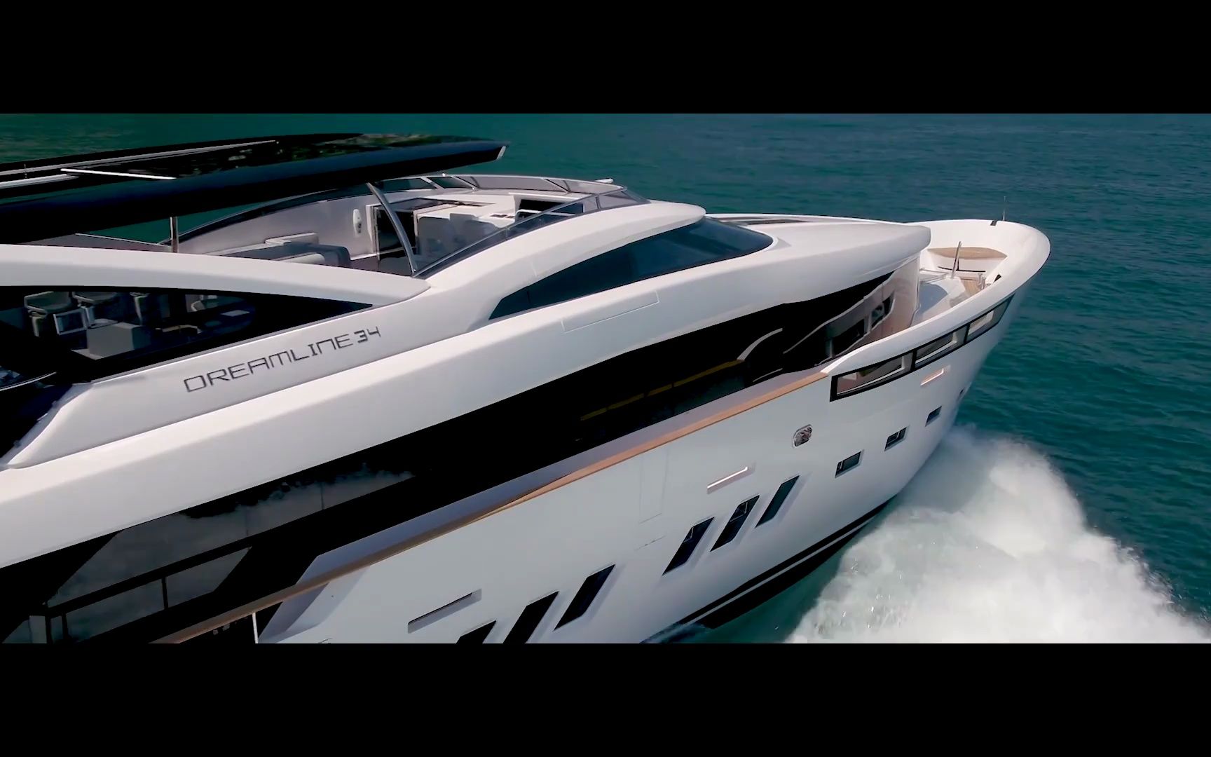 35米超级游艇(dreamline号,注册地:意大利 )