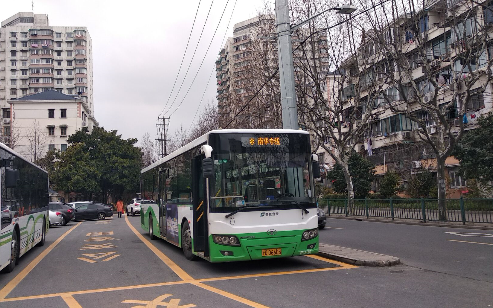 46km上海公交第二作南华专线可能是石川专线撤销后上海纯地面线路跳站