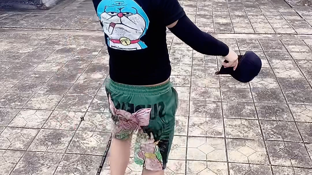 原创时尚达人疯密 全球 皮痒松 哥天台 叫嚣豆瓣 9.