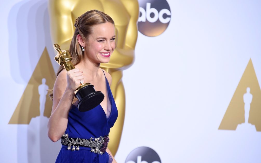 2016年奥斯卡影后布丽拉尔森得奖瞬间brie larson winning best