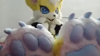 Download Video: 【Fursuit】嘿嘿~超棒的室内大爪爪~