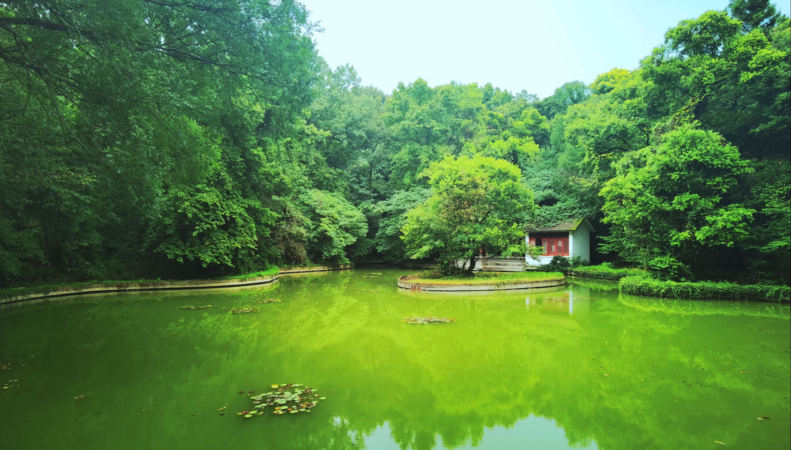 探秘紫霞湖畔,揭秘隐藏于山水间的古迹之旅!哔哩哔哩bilibili