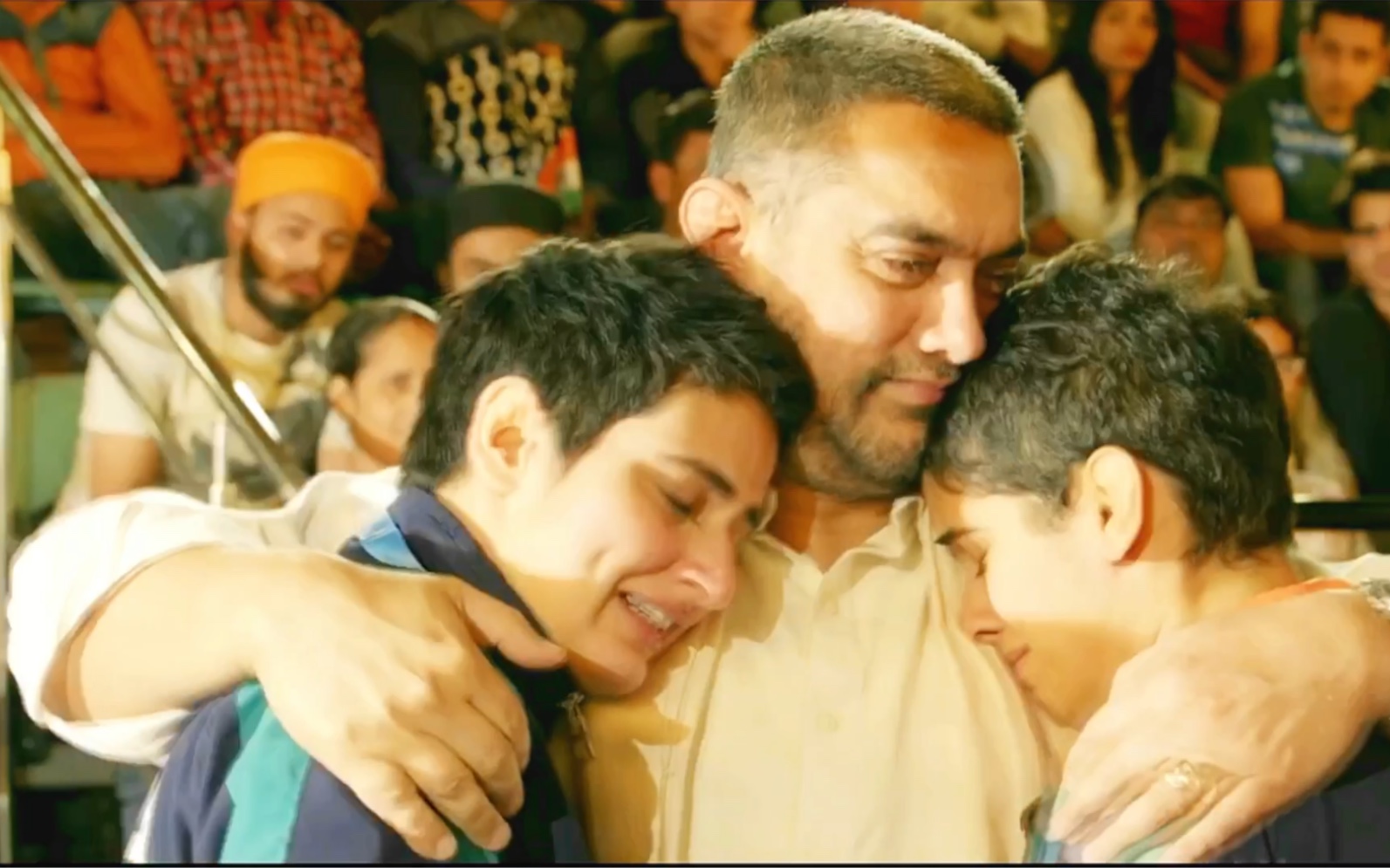 《摔跤吧爸爸》中的感人场面