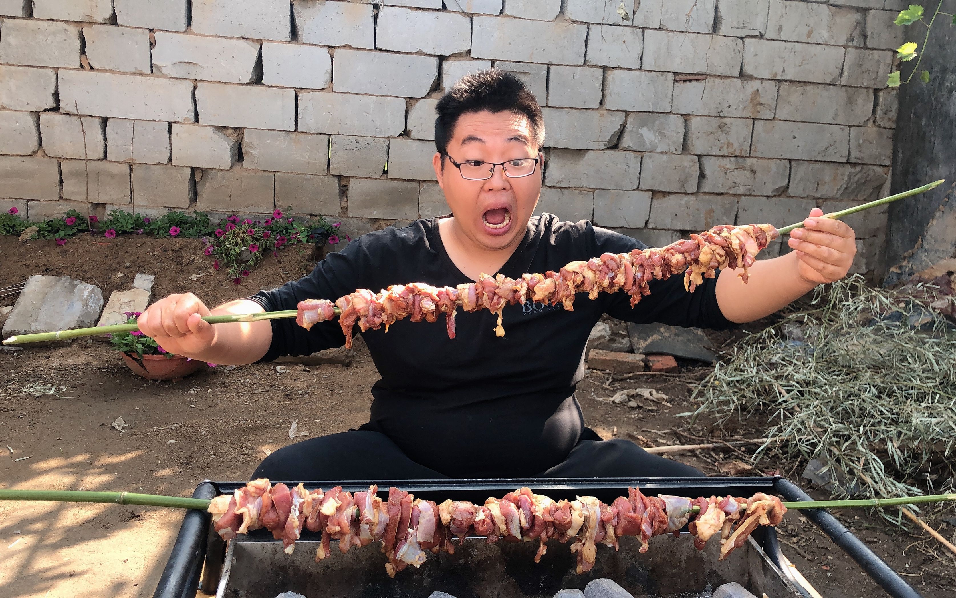 全网最大羊肉串一根羊肉串吃到撑