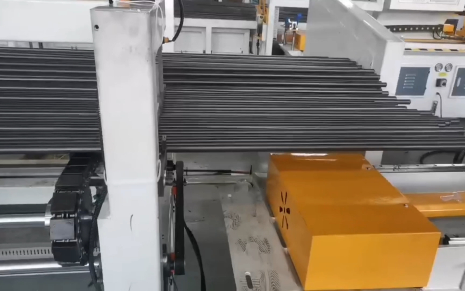 全自动切割机生产线自动上下料切管机方管圆管钢管切割机高精度高效率