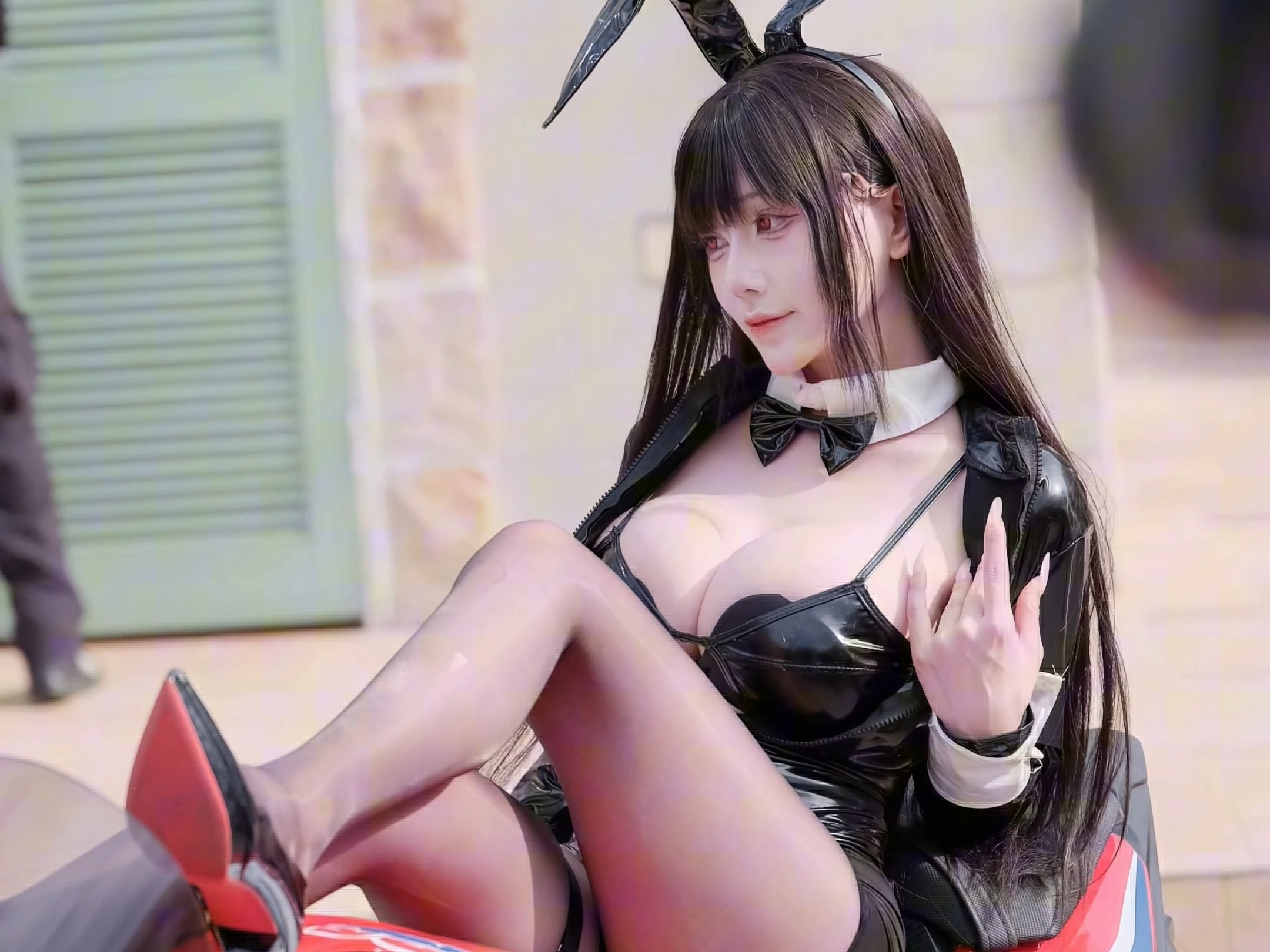 调月莉音兔女郎