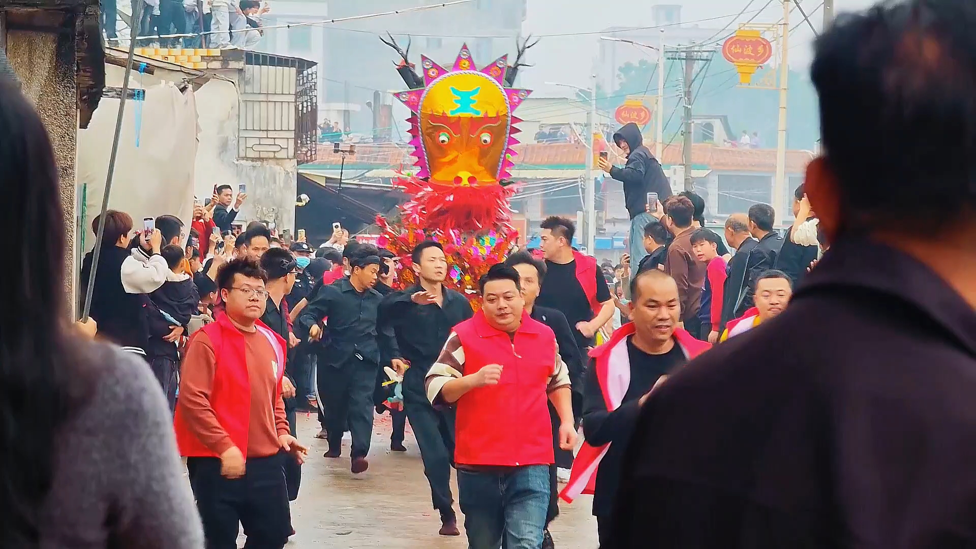 现场直拍!谷饶仙波乡营龙船老爷,这才是真正的年味