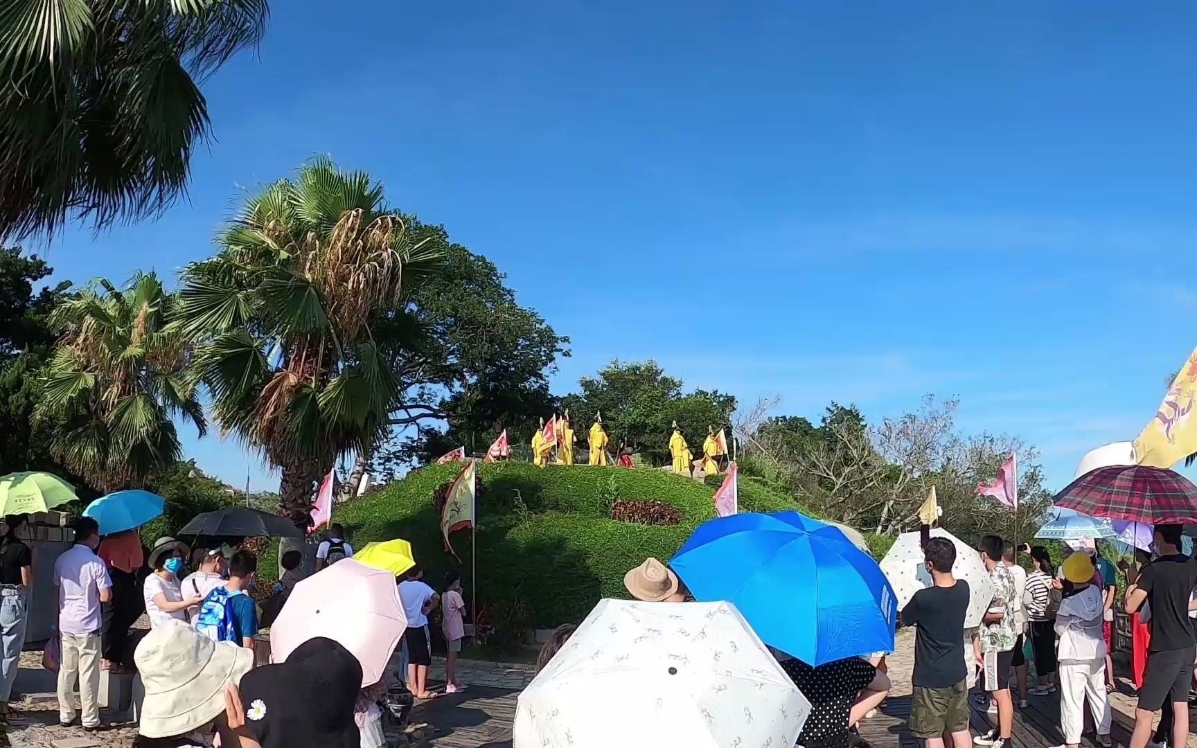 辞职后与她一起环游中国之:胡里山炮台表演!