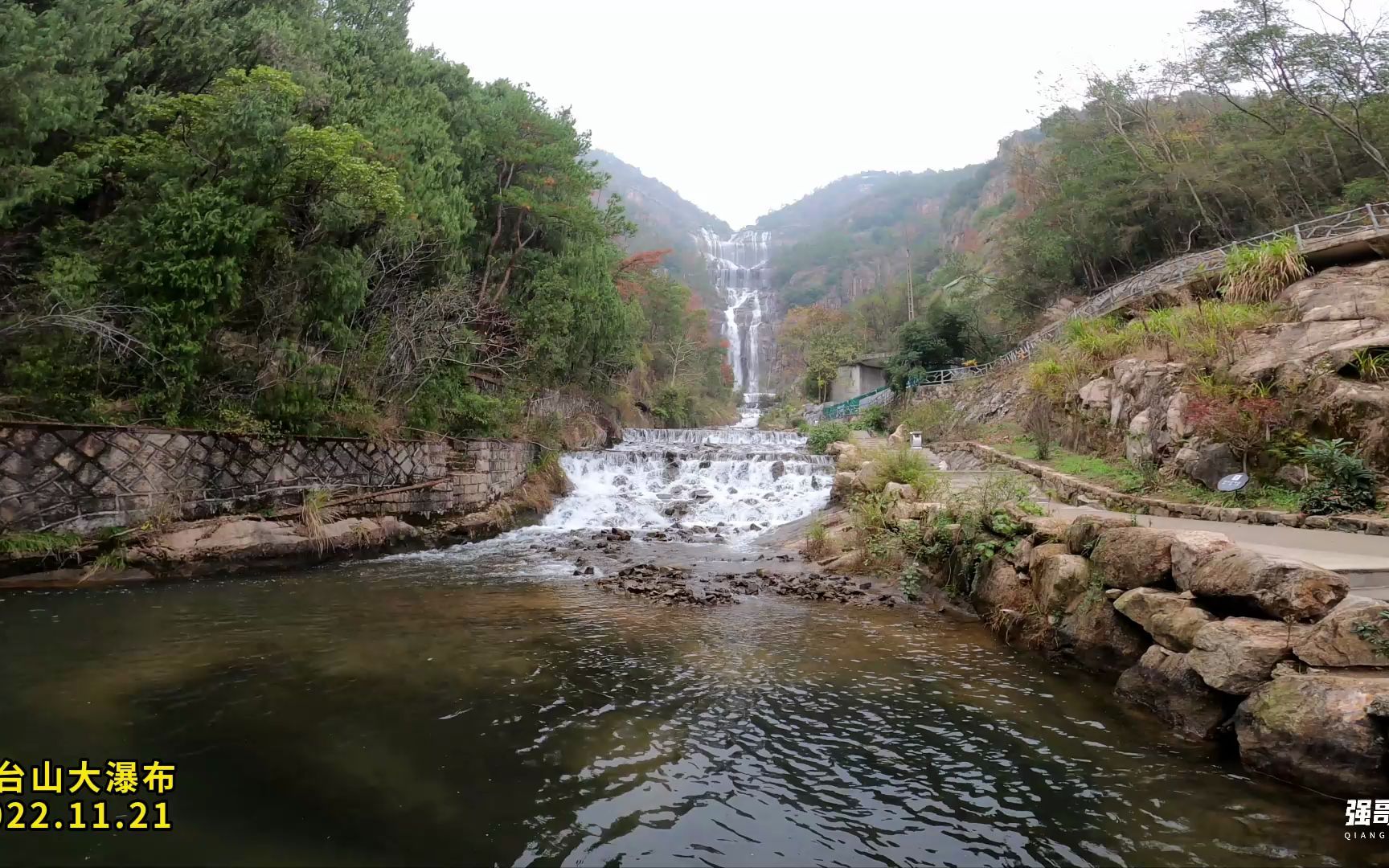 天台山大瀑布,落差325米,气势磅礴场面壮观哔哩哔哩bilibili