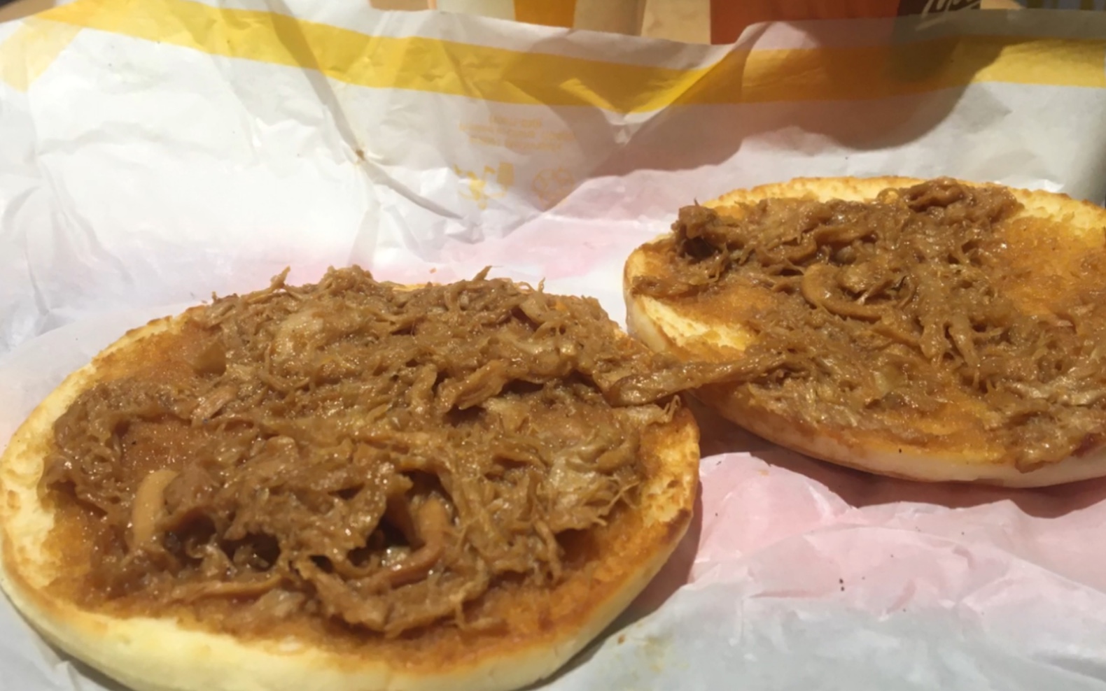 金拱门肉夹馍其实挺不错九块钱咖啡无限续杯要啥自行车