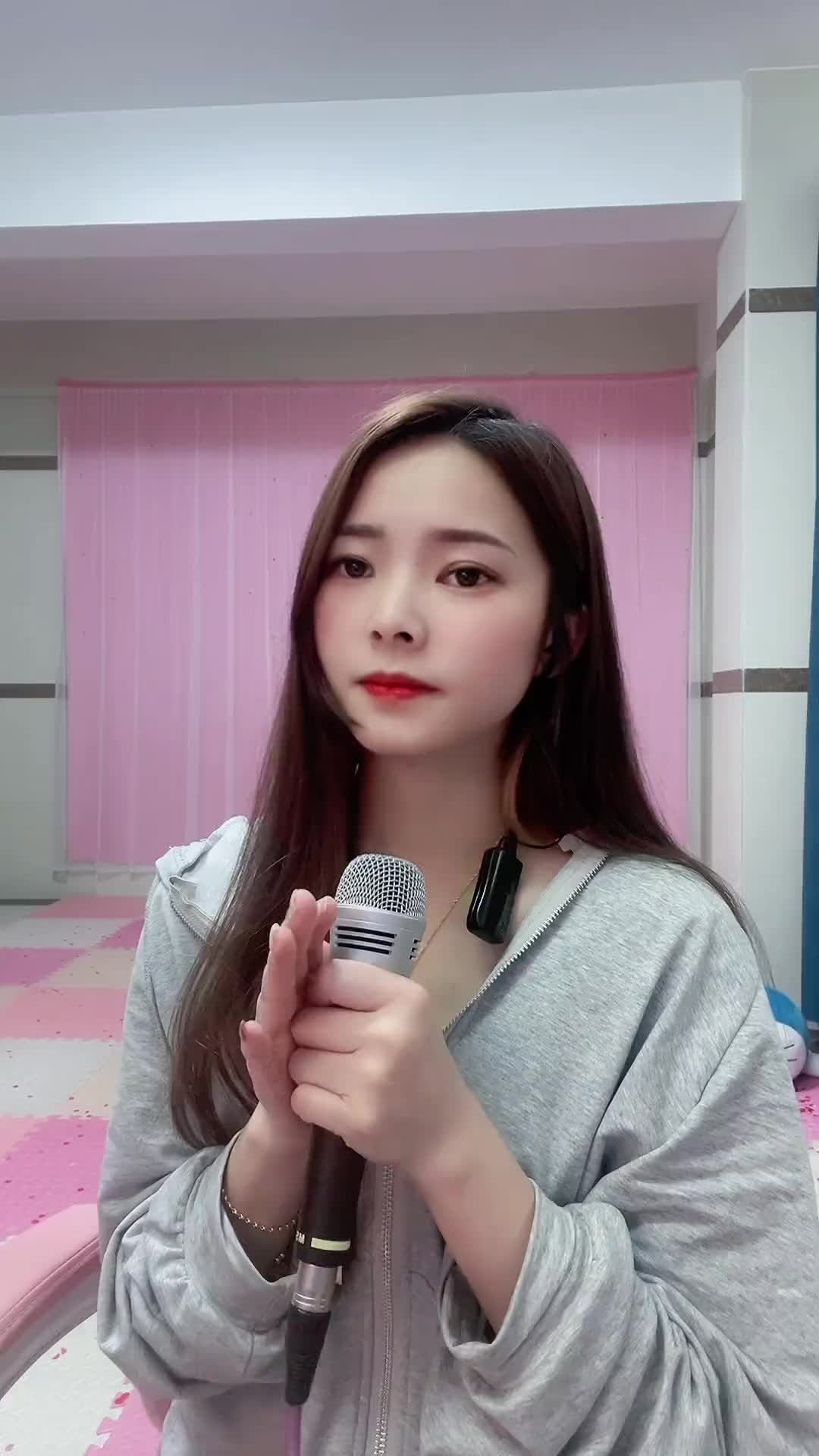 成年人的世界都不容易二姐朋友圈抖音热歌热门音乐真人真唱