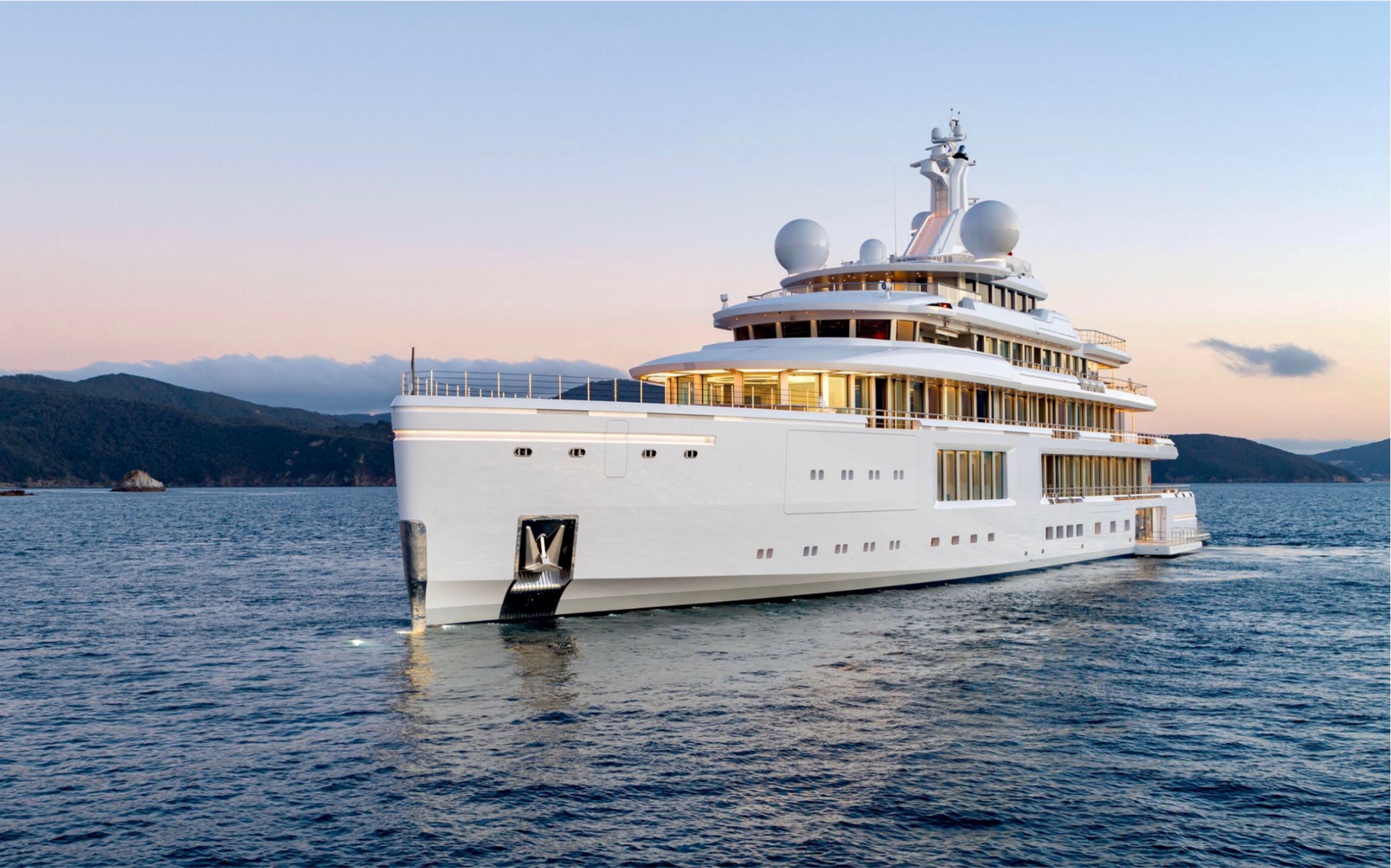 25亿欧元,luminosity号极乐行宫,海上最优美的白天鹅!