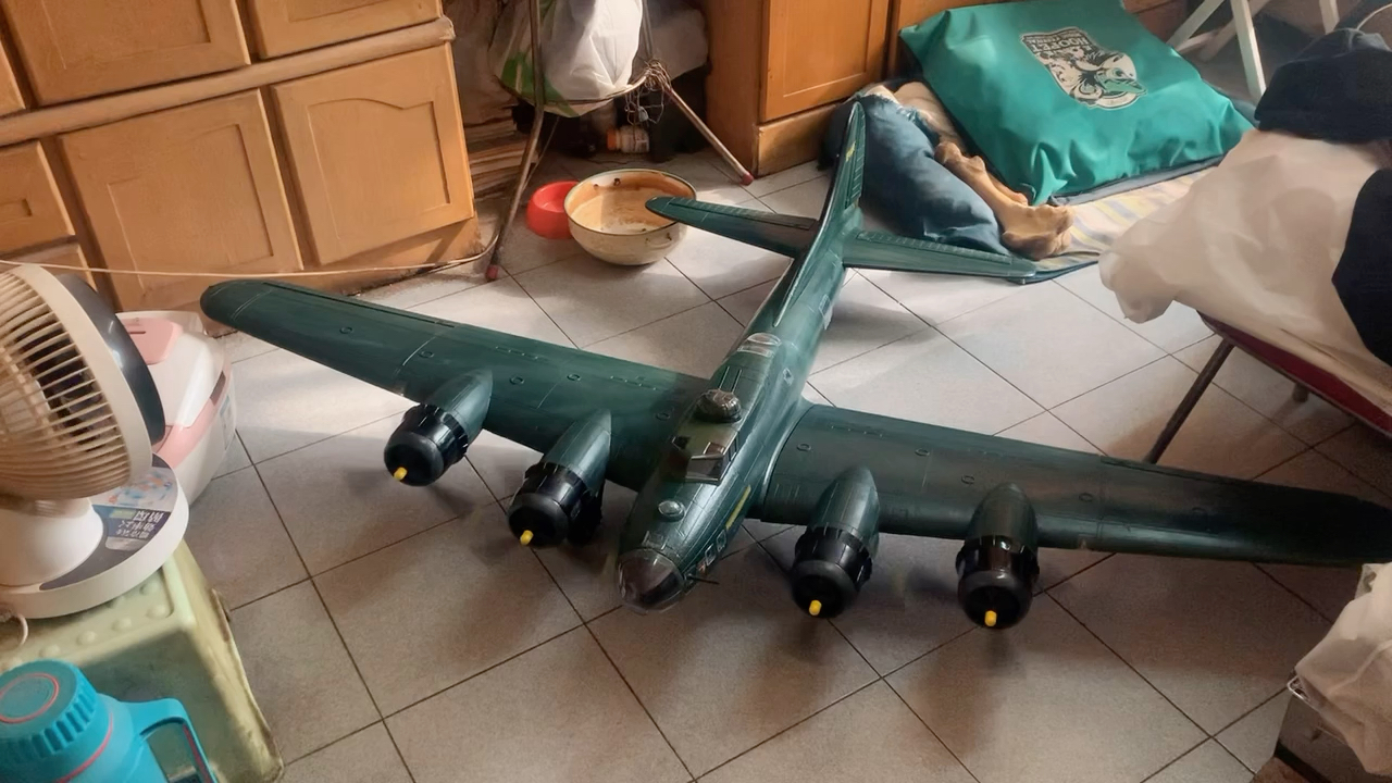 b17空中堡垒孟菲斯美女北京这天太冷了牛年最后一飞好吧我在水视频