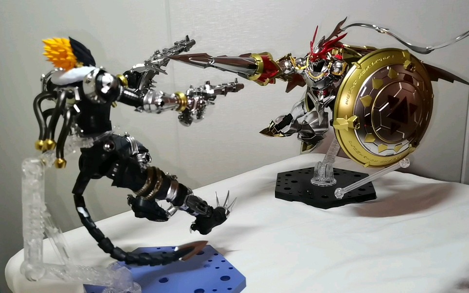 堕天地狱兽大战红莲骑士兽