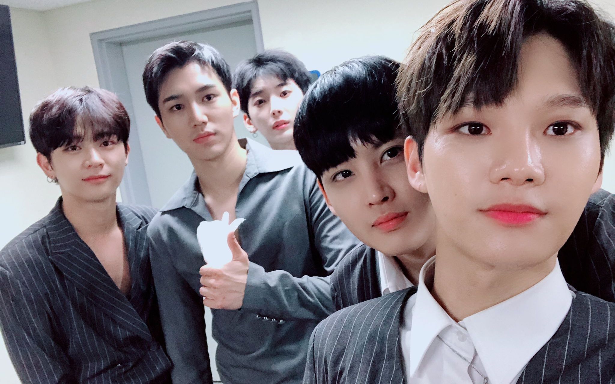 halo组合 - 越南歌手my09ta08m访韩演唱会特邀嘉宾behind