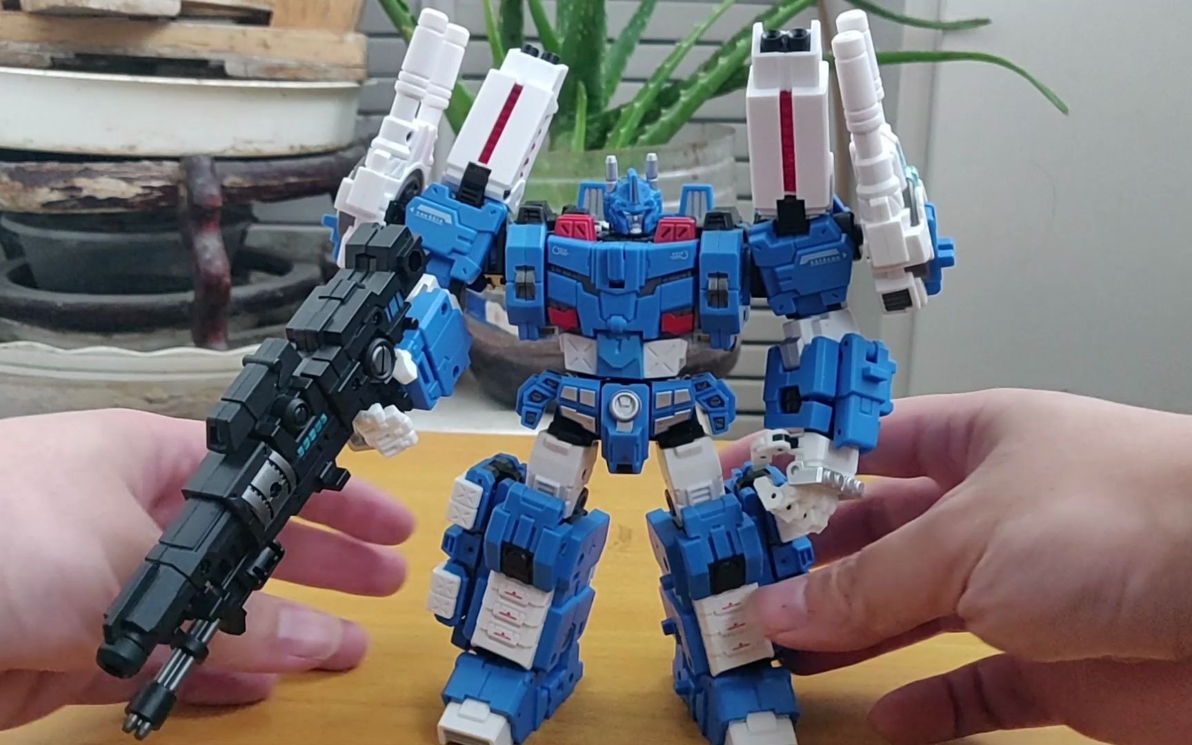 文津模玩分享第39期:超级武装——铁工厂武装通天晓