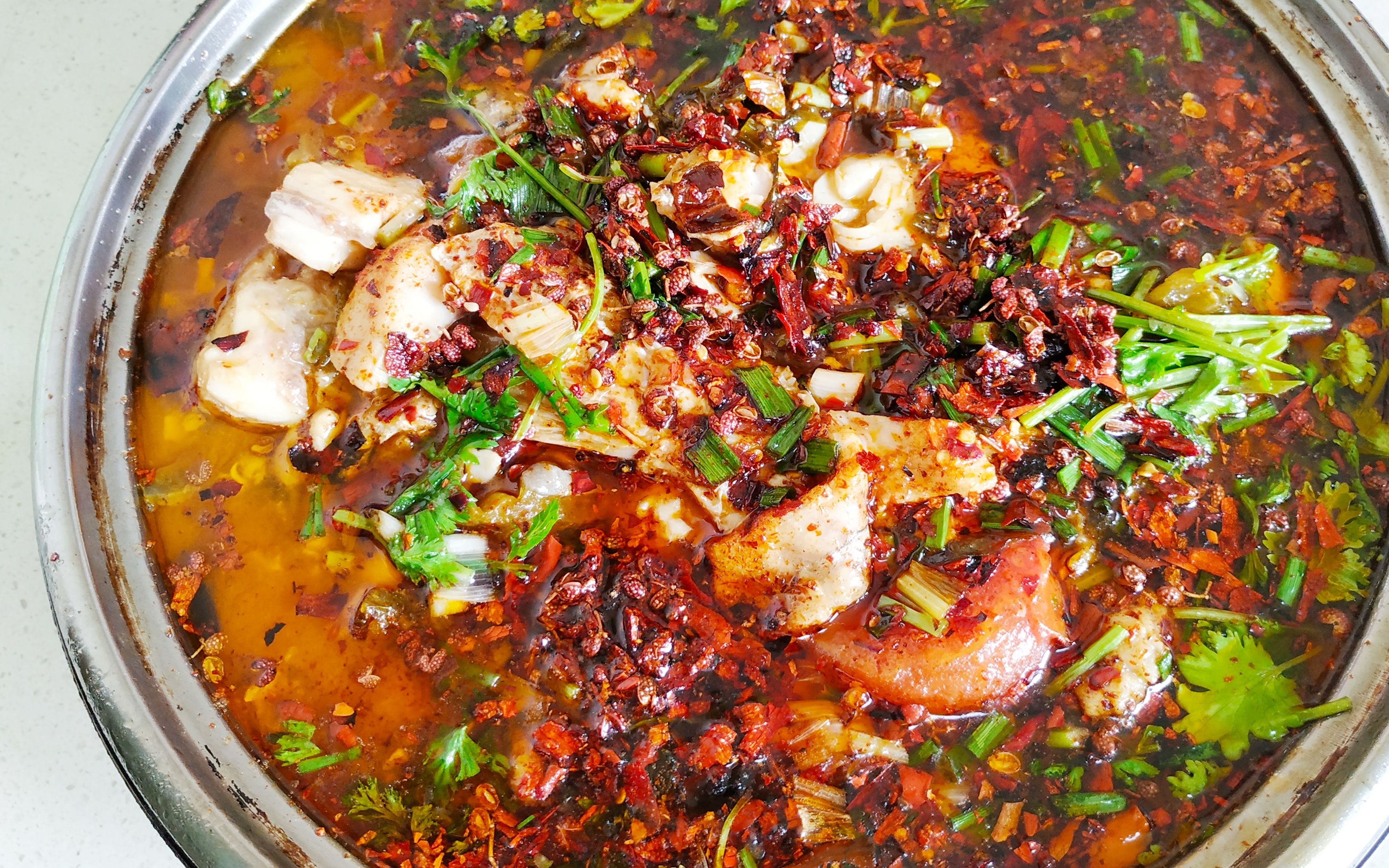 二表哥教你酸菜鱼火锅的做法酸辣爽口鱼片滑嫩那酸爽真是一绝