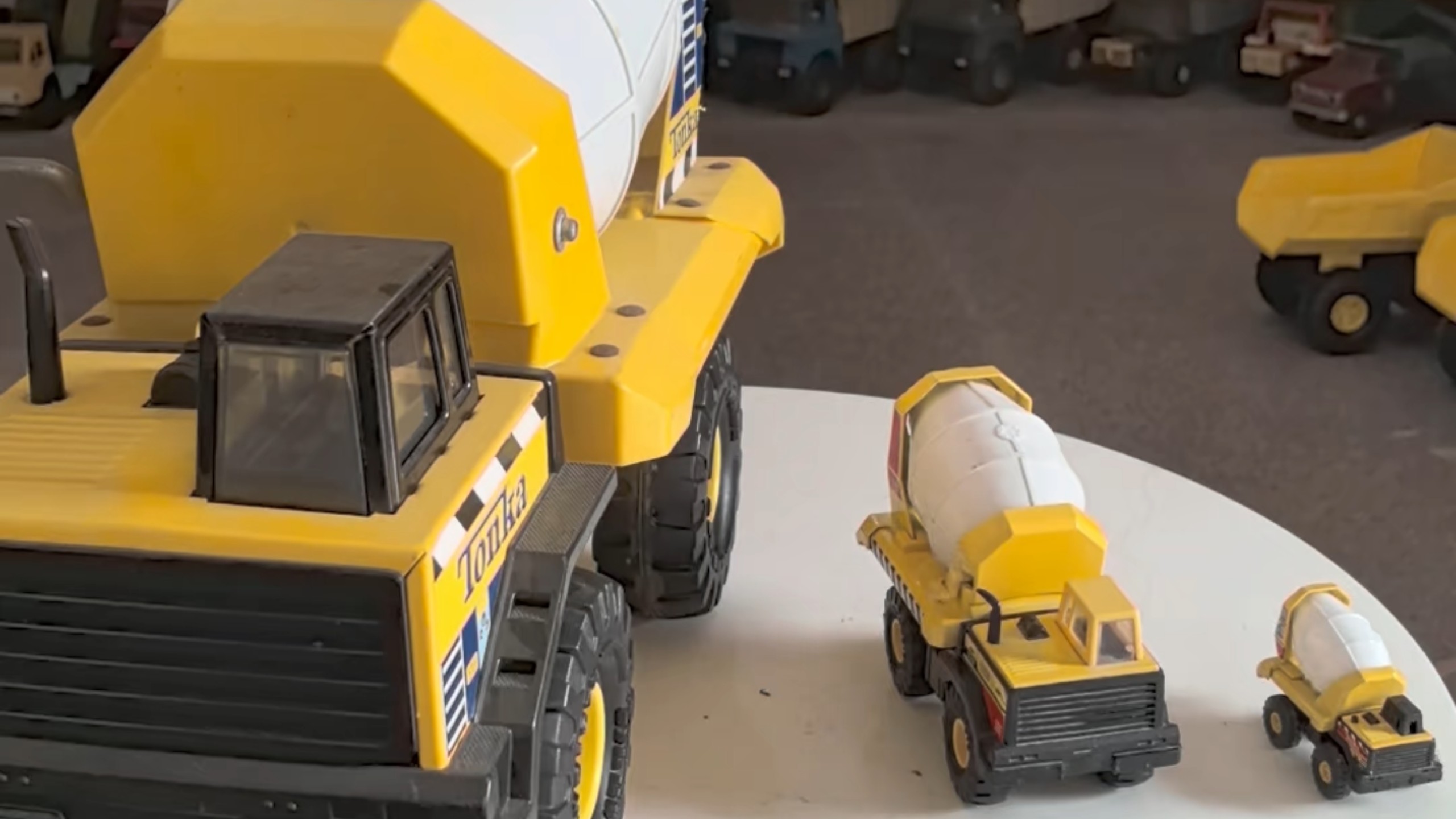tonka 美国老铁皮玩具 工程水泥搅拌车