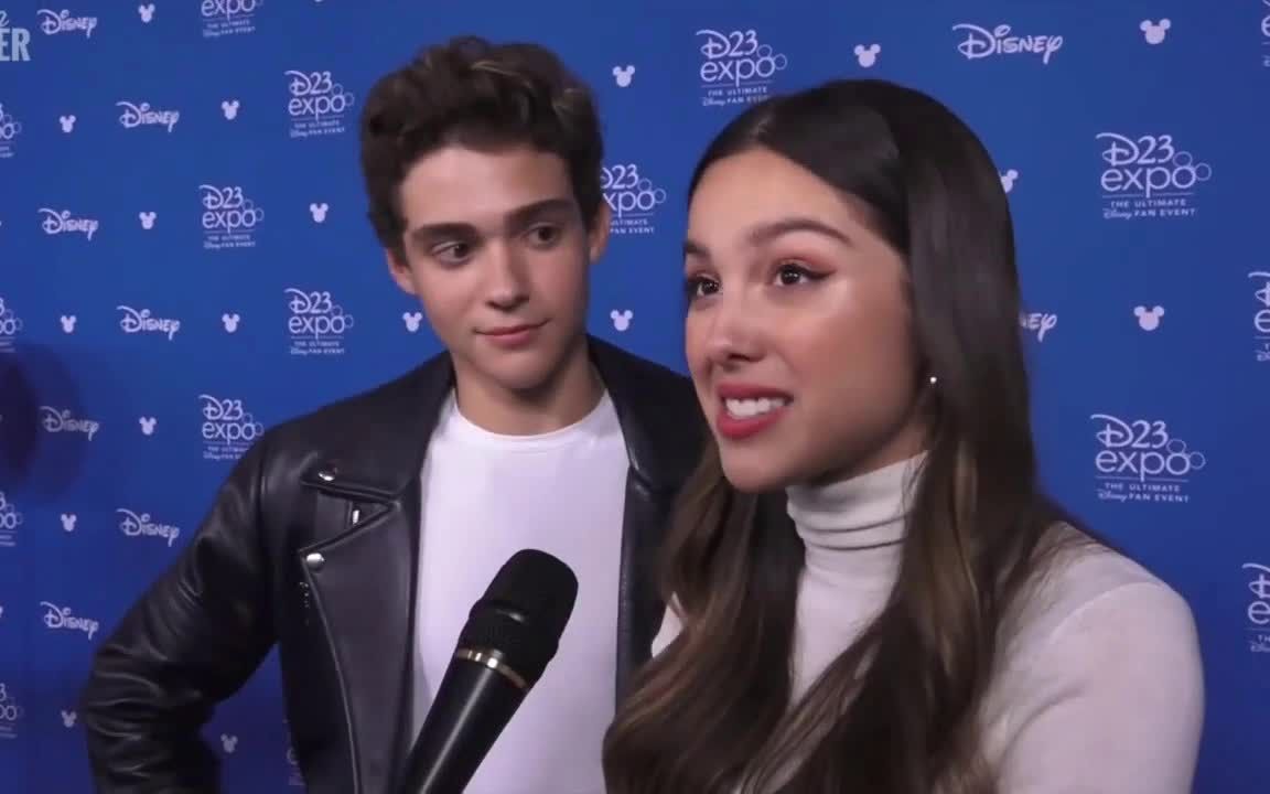 【眼里都是宠溺】joshua bassett 为 olivia rodrigo变直的4分钟_哔哩