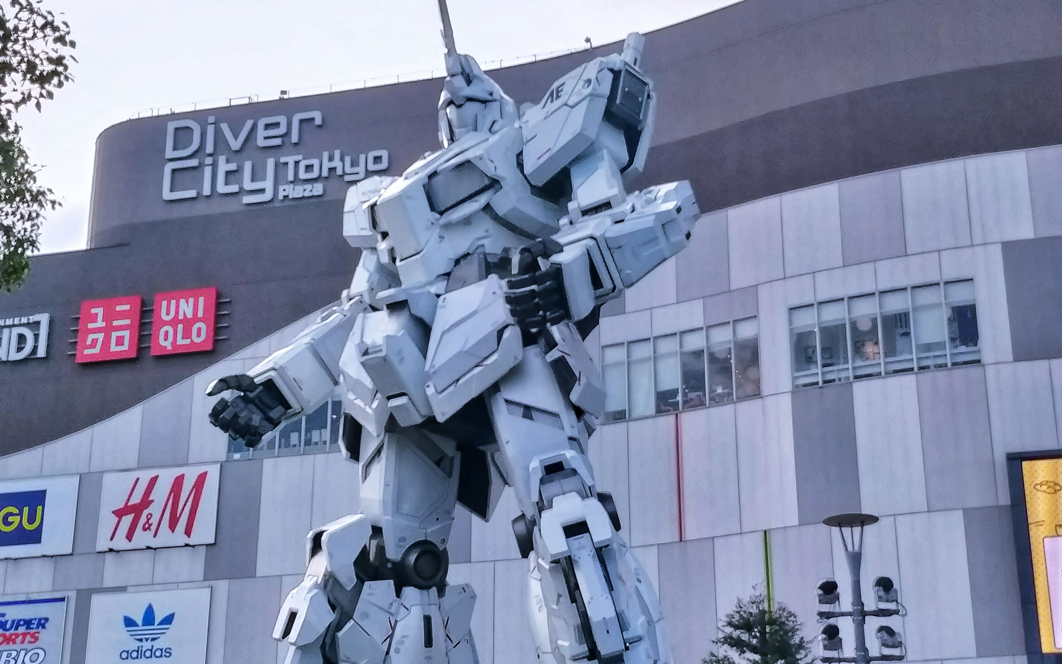 独角兽爆甲,画外音有点意思