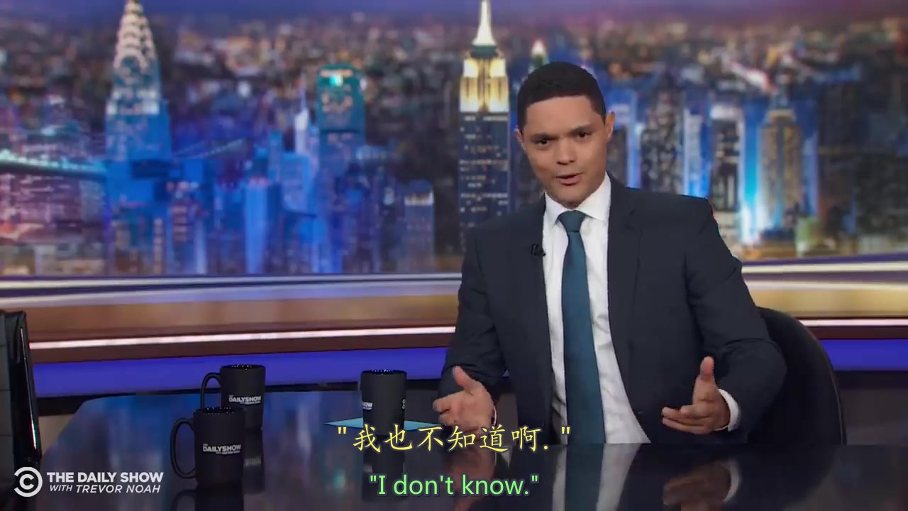 [图]【The Daily Show】崔娃每日秀：美国的鸡翅膀怎么这么大