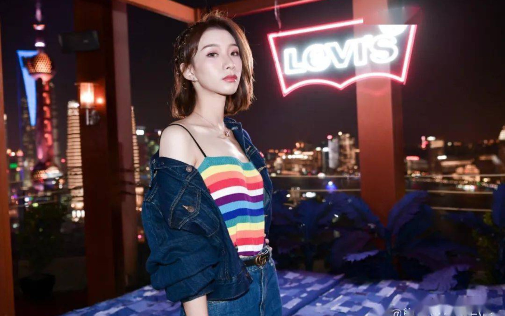 活动作品巢怡雯看完冰冰来看巢巢