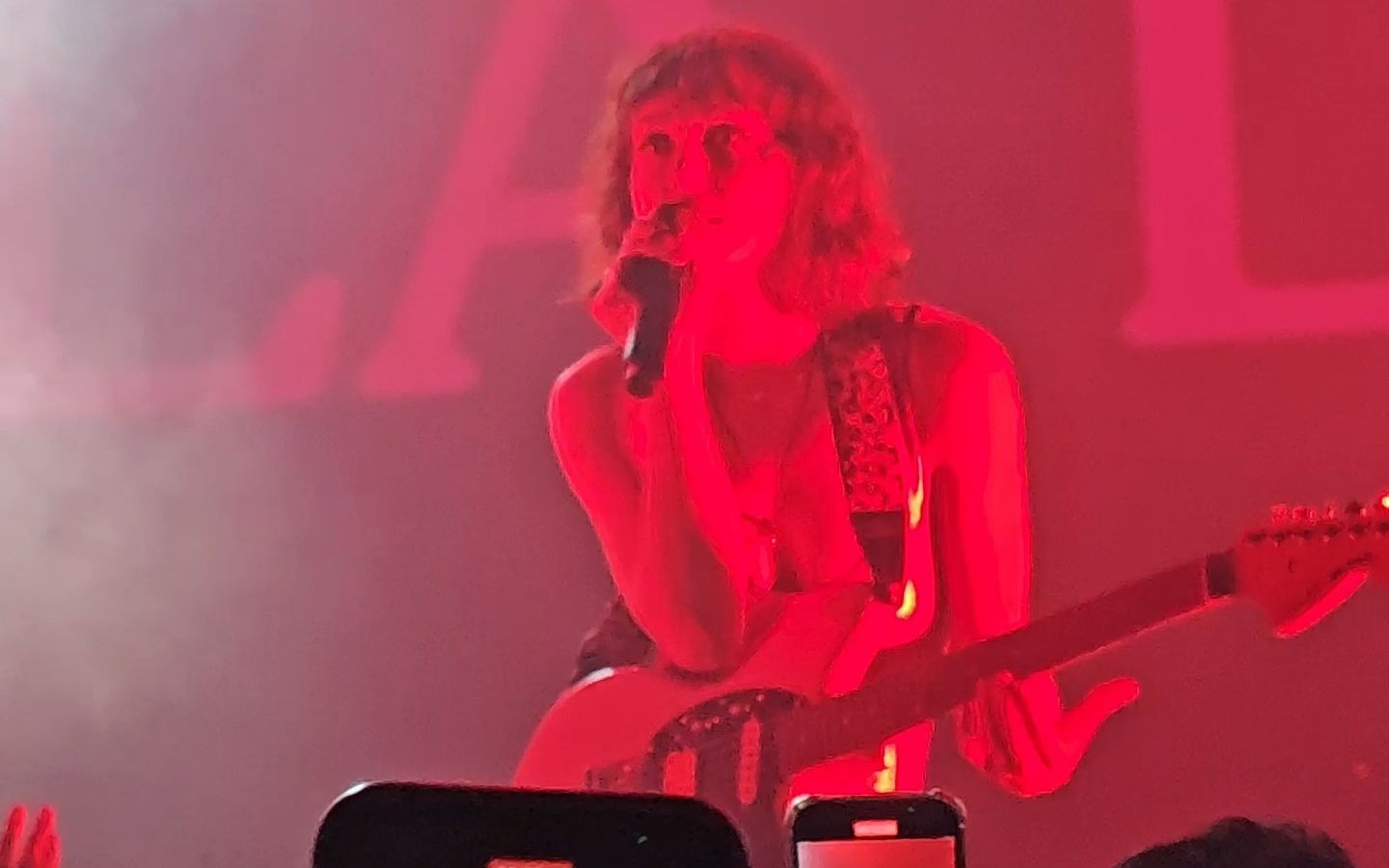 zella day「hypnotic」上海