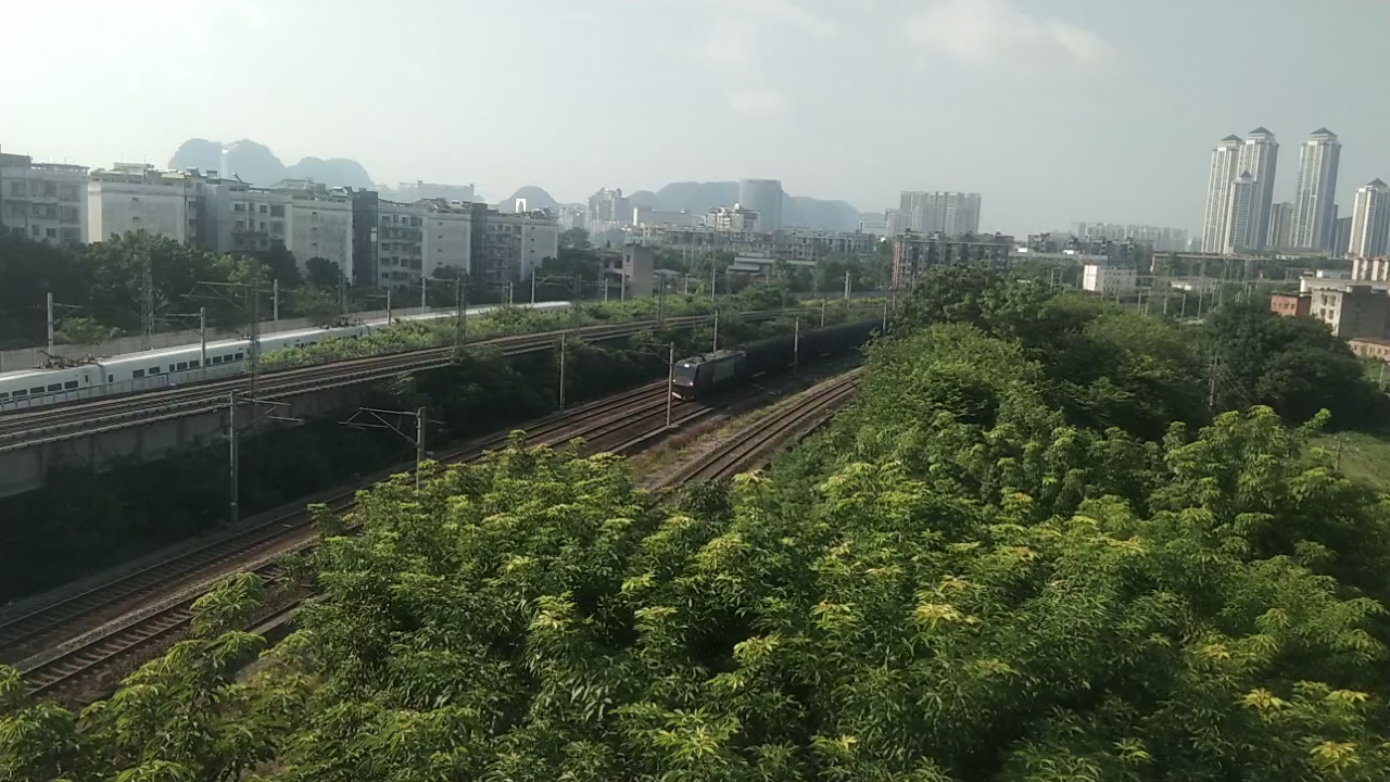 宁局柳段hxd3ca8567牵引货列前往上行焦柳线