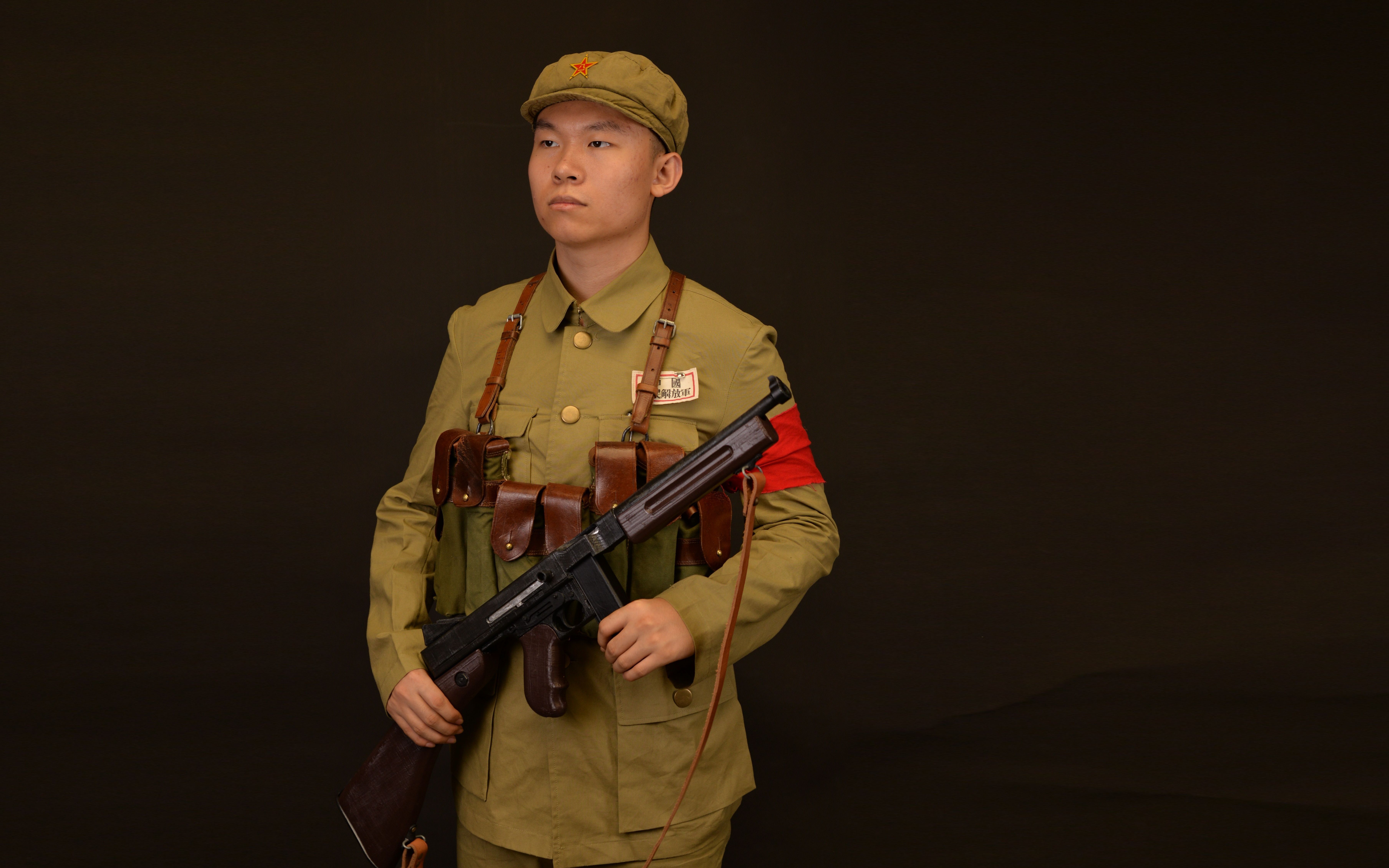 我军手里的打字机——红军八路军解放军志愿军都用过的汤普森冲锋枪