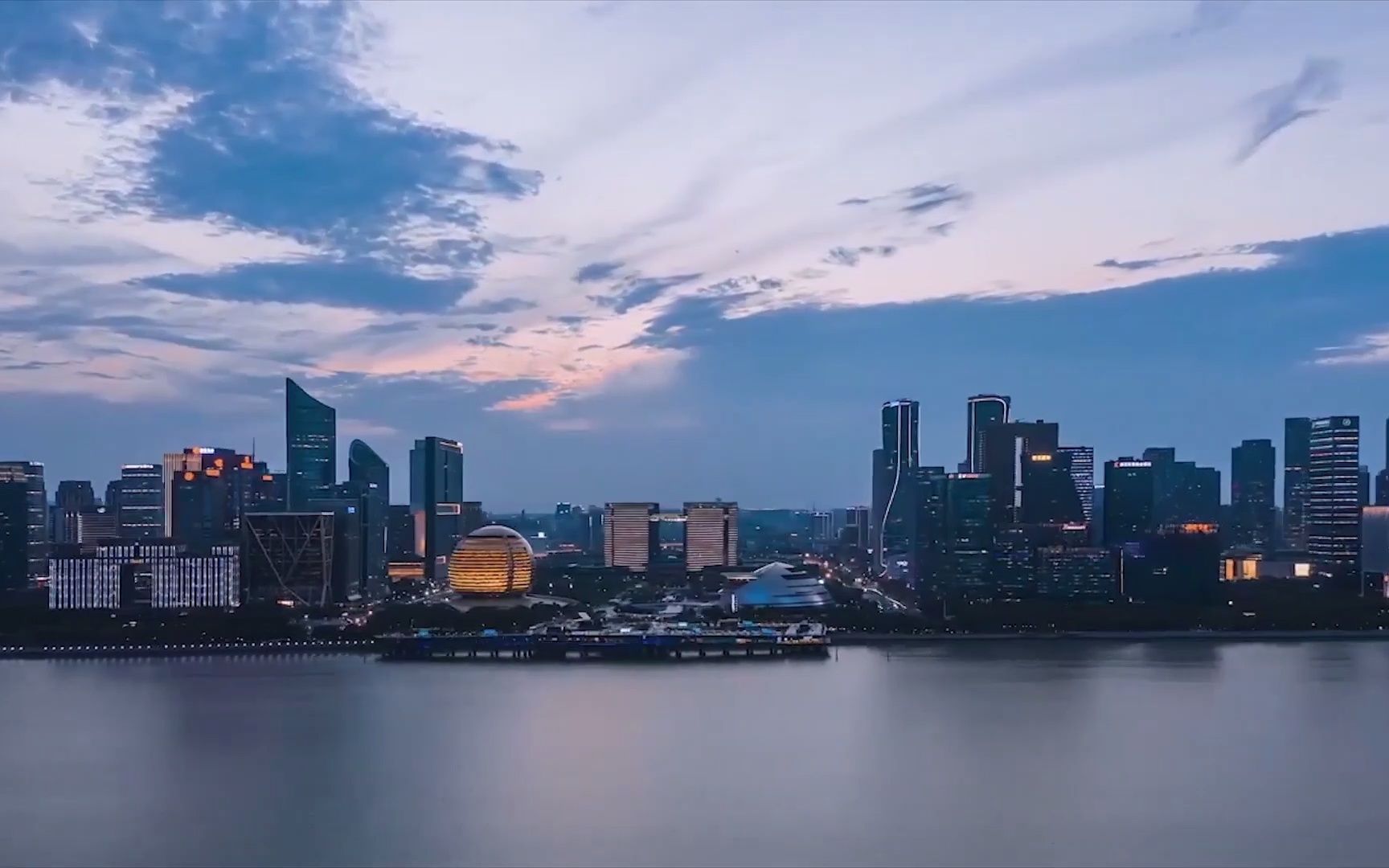 [图]上有天堂,下有苏杭 杭州无人机高清航拍 白天景色美 夜景更有魅力