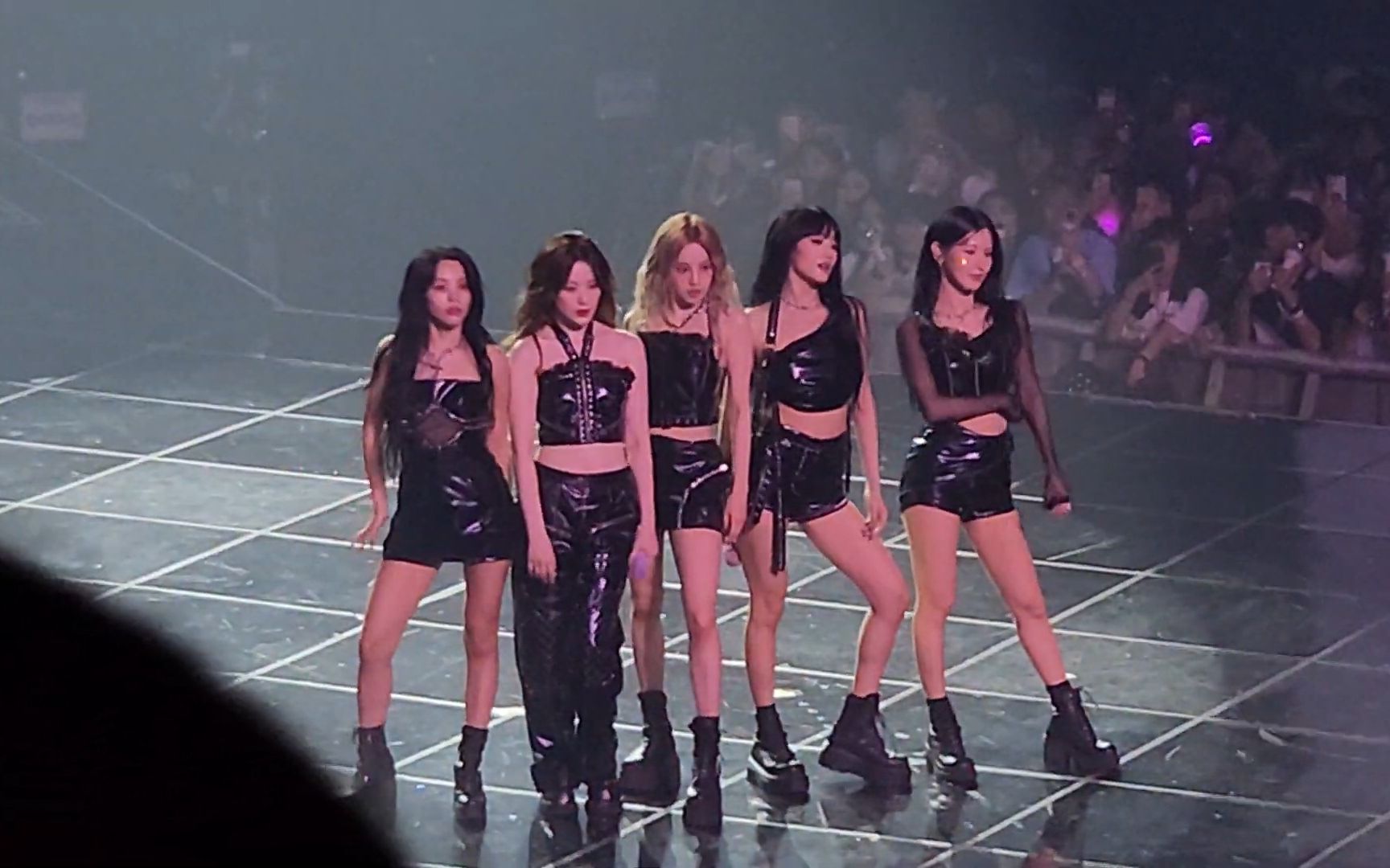 [图]20230618 (G)I-DLE - The Baddest + POP/STARS (饭拍) l [2023世界巡演，首尔站]