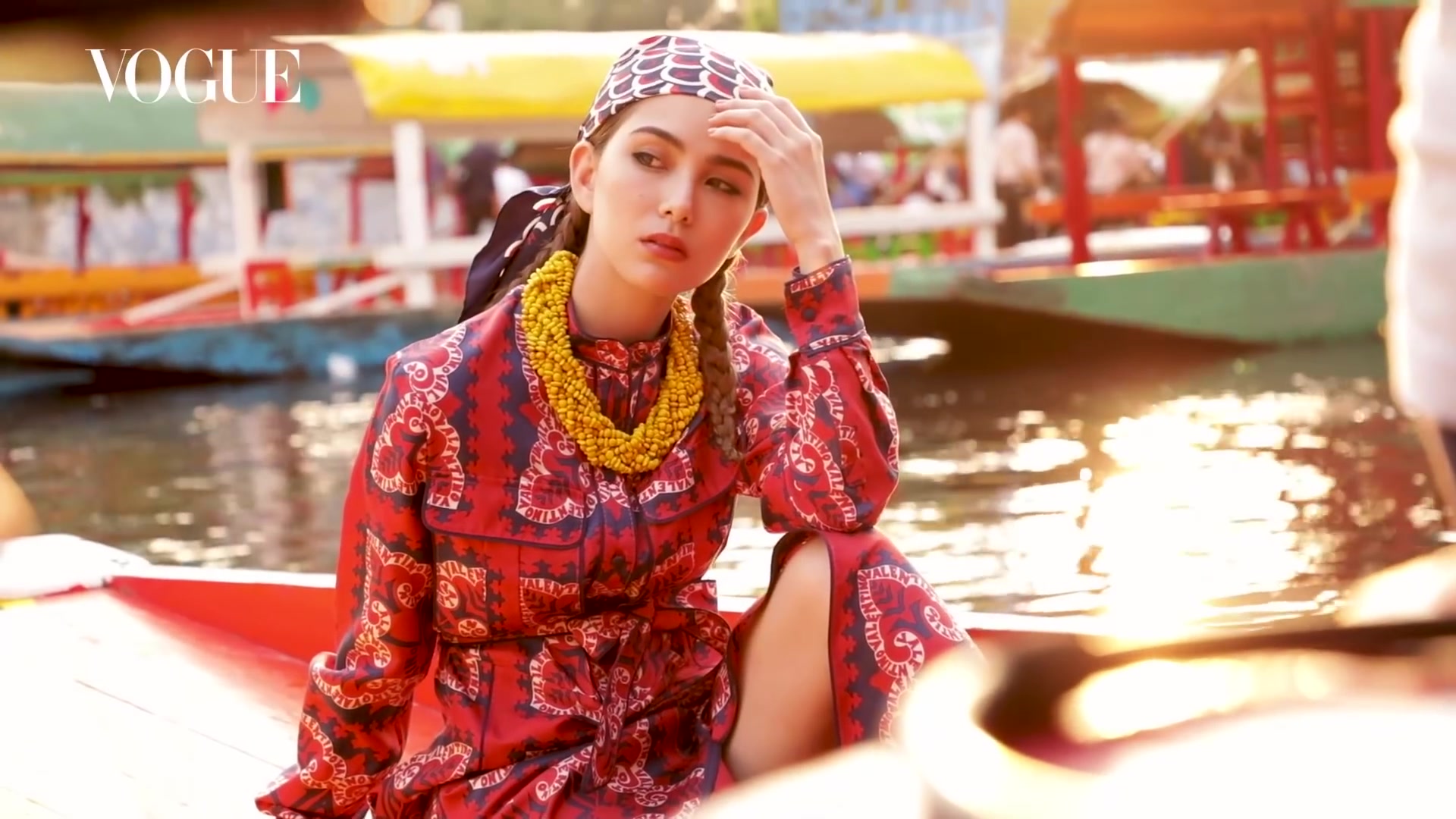 昆凌hannah在多彩墨西哥的艳阳下拍封面展演时尚|201901 封面人物