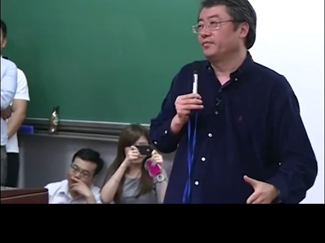 [图]王强2013年北大演讲《读书毁了我》，读一流书做一流人，精校字幕，推荐反复观看