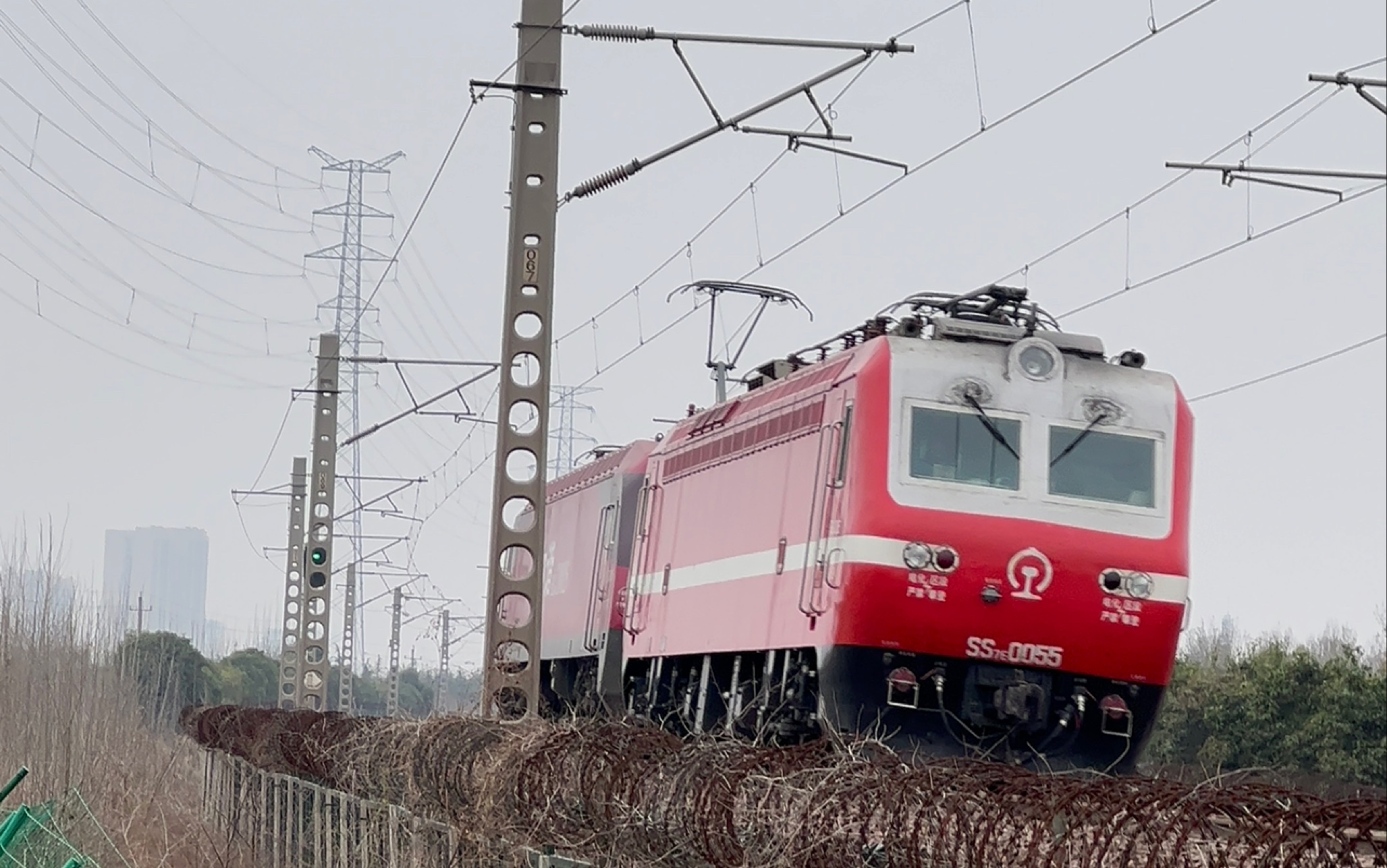 韶山10型电力机车图片