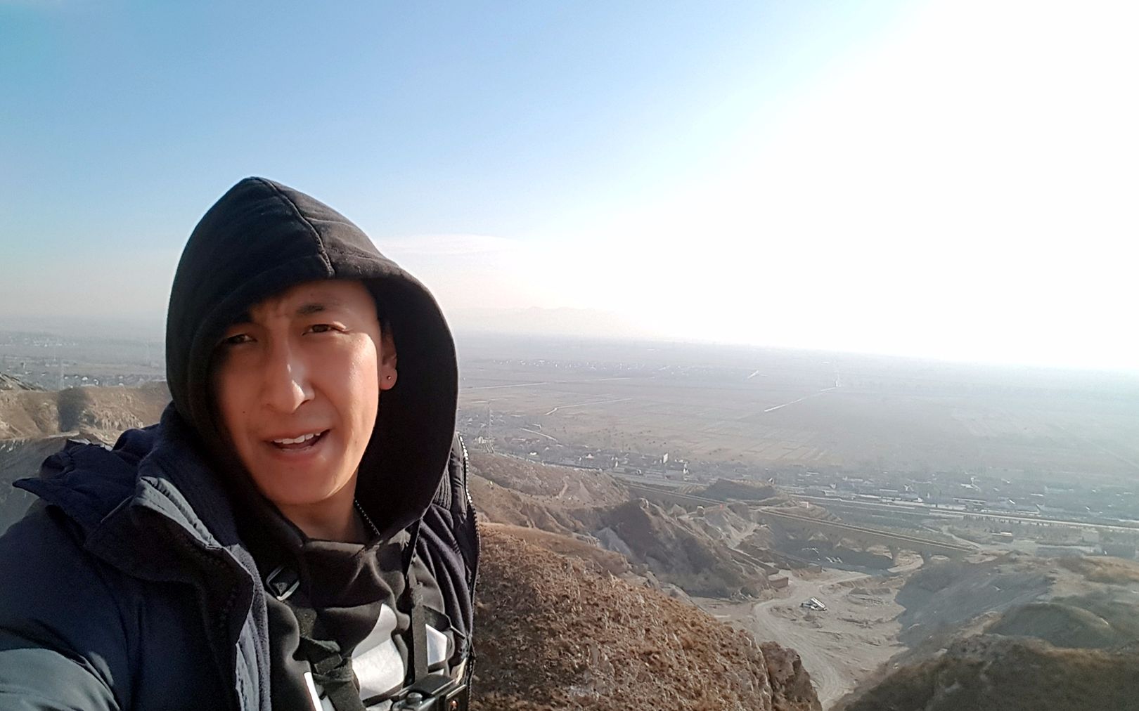 「玩·酷」探访深山中的九妖十八洞:1600年前古奚族人遗迹