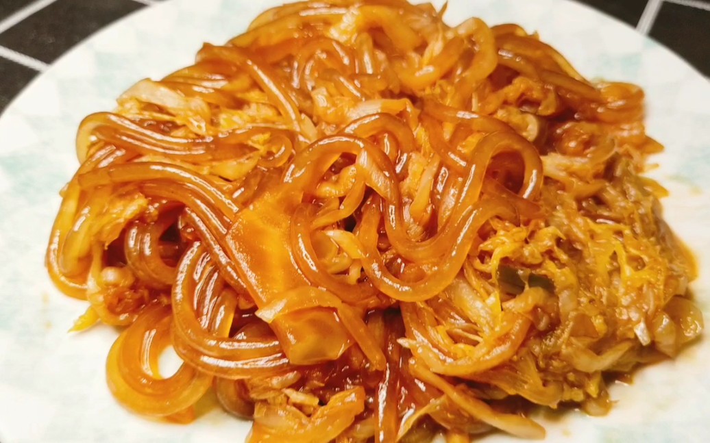 东北特色酸菜炒粉条,酸爽开胃,软糯可口,简单易学_哔哩哔哩 (゜-゜)つ