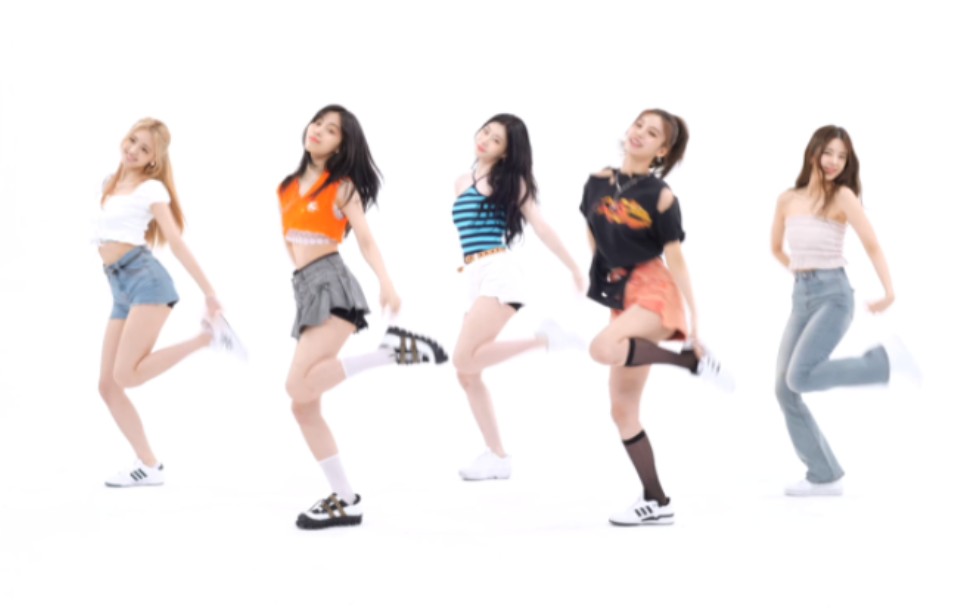 [图]ITZY 'SNEAKERS' 周偶完整版舞台+(全员&个人)直拍