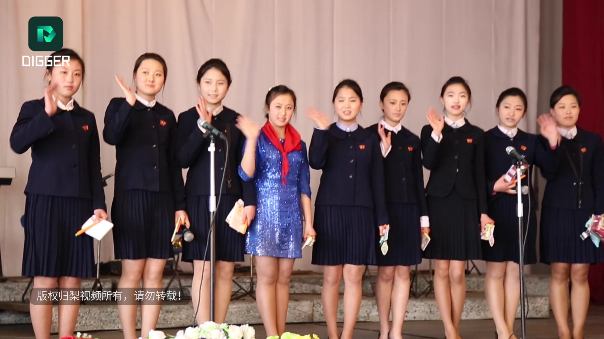 人美歌甜,实拍朝鲜高中生歌舞表演