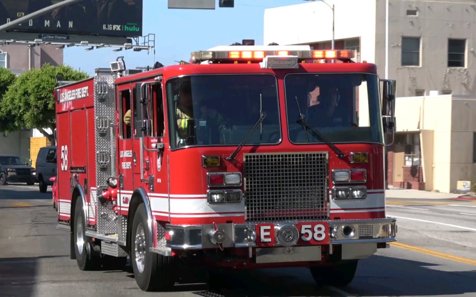 洛杉矶消防车出警图片