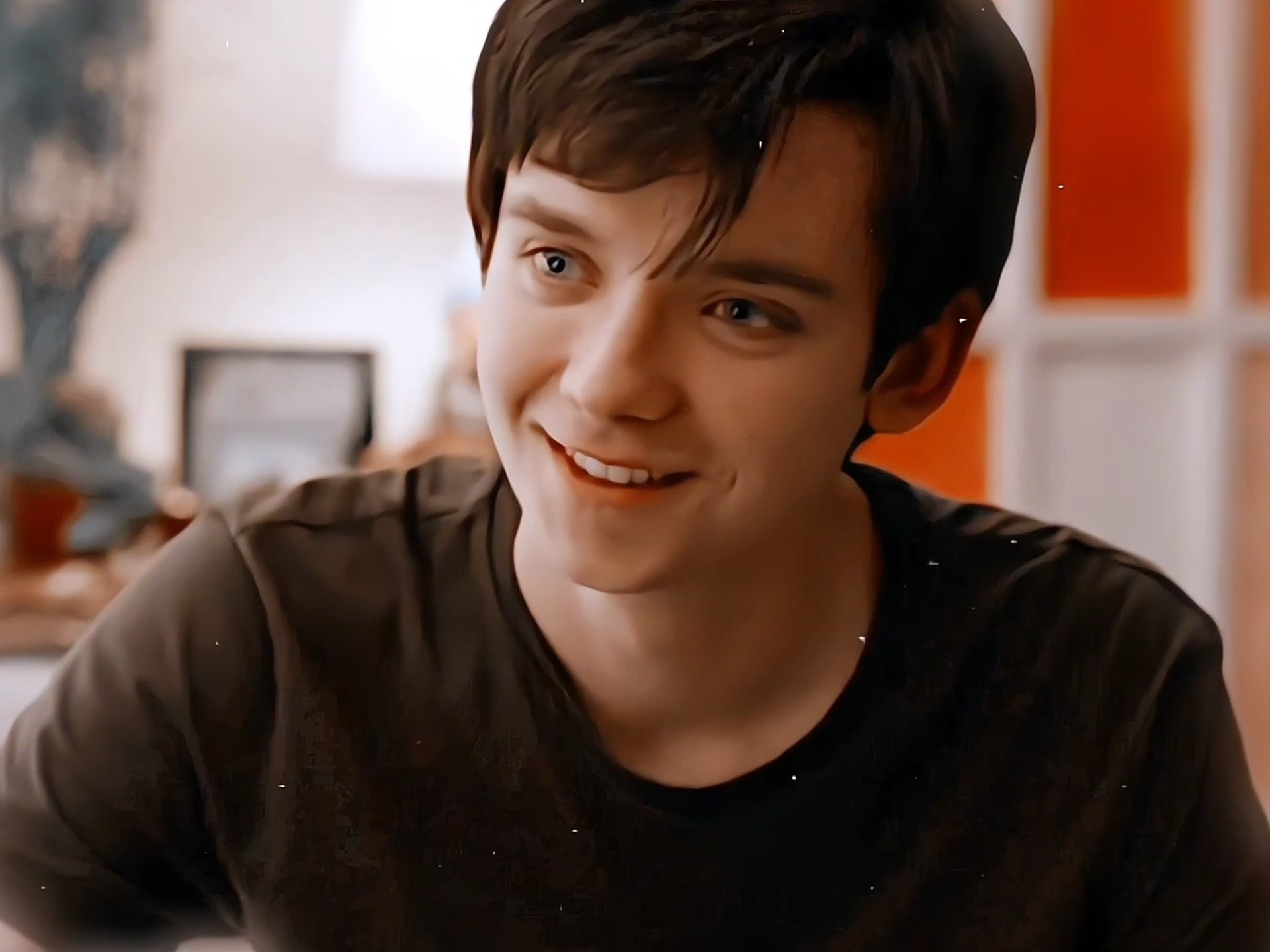 来欣赏阿沙的绝美笑颜