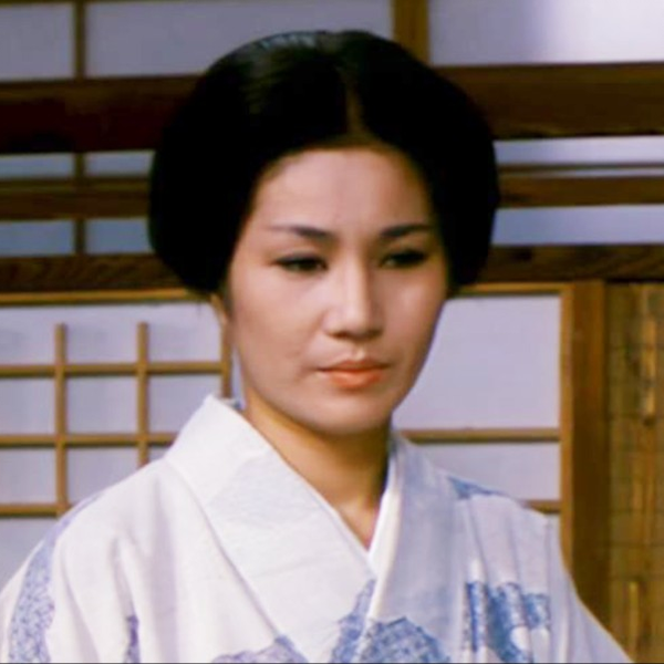 谷奈绪美 