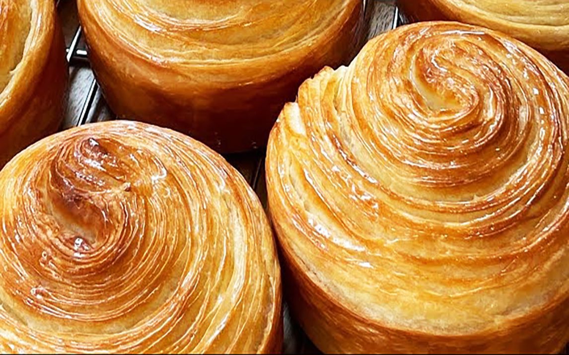 俄罗斯枫糖酥皮面包,层次分明,奶香浓郁,零失败!_哔哩哔哩_bilibili