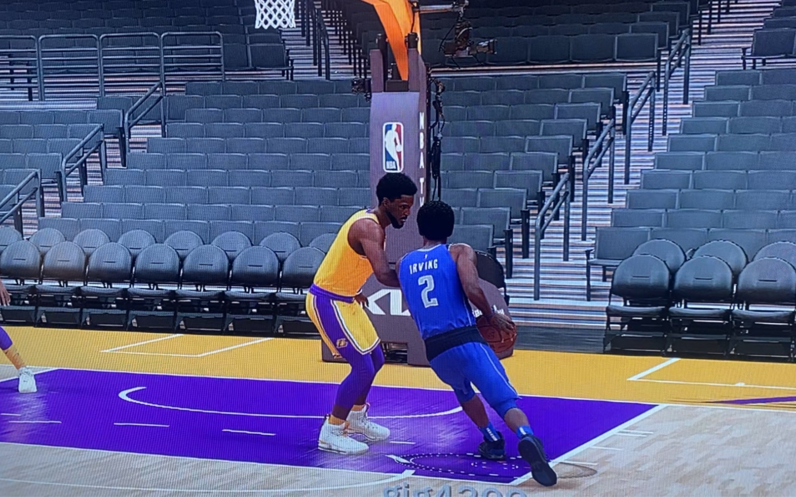 nba 2k23次世代 欧文招牌跨步大回环拉杆上篮