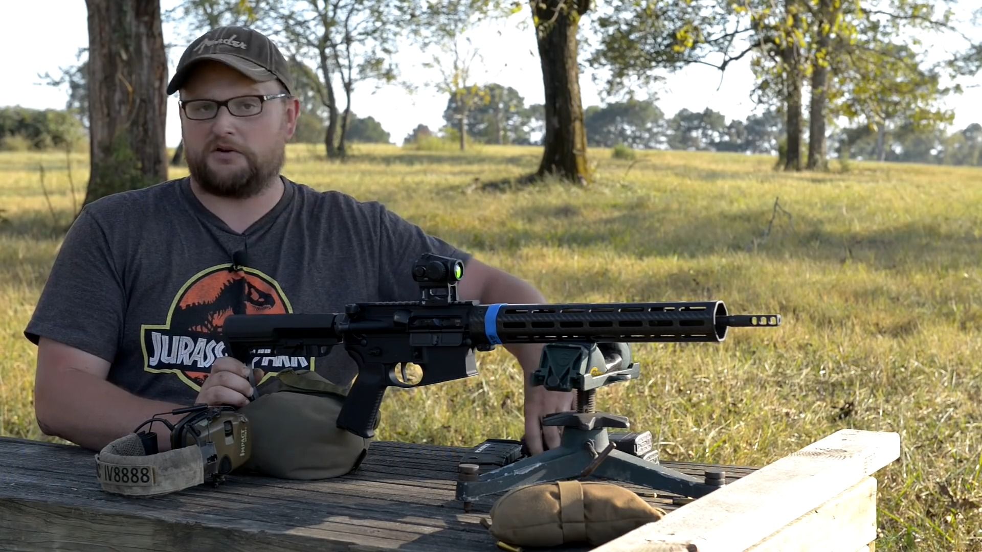 不到5磅的超轻型 ar-15