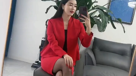 成熟风韵迷人阿姨-70后美姨-70后美姨-哔哩哔哩视频