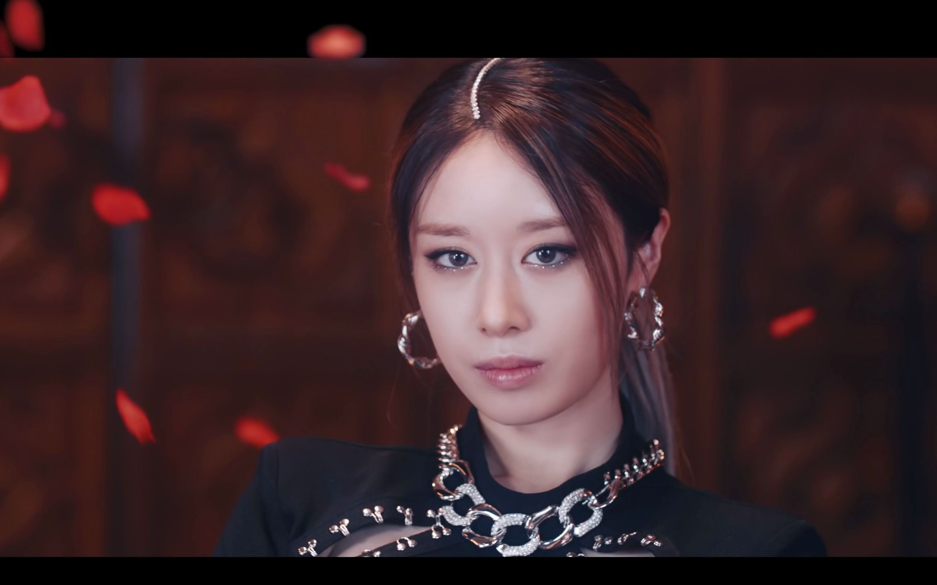 t-ara回归mv《tiki taka》首个中韩双语字幕mv新鲜出炉!