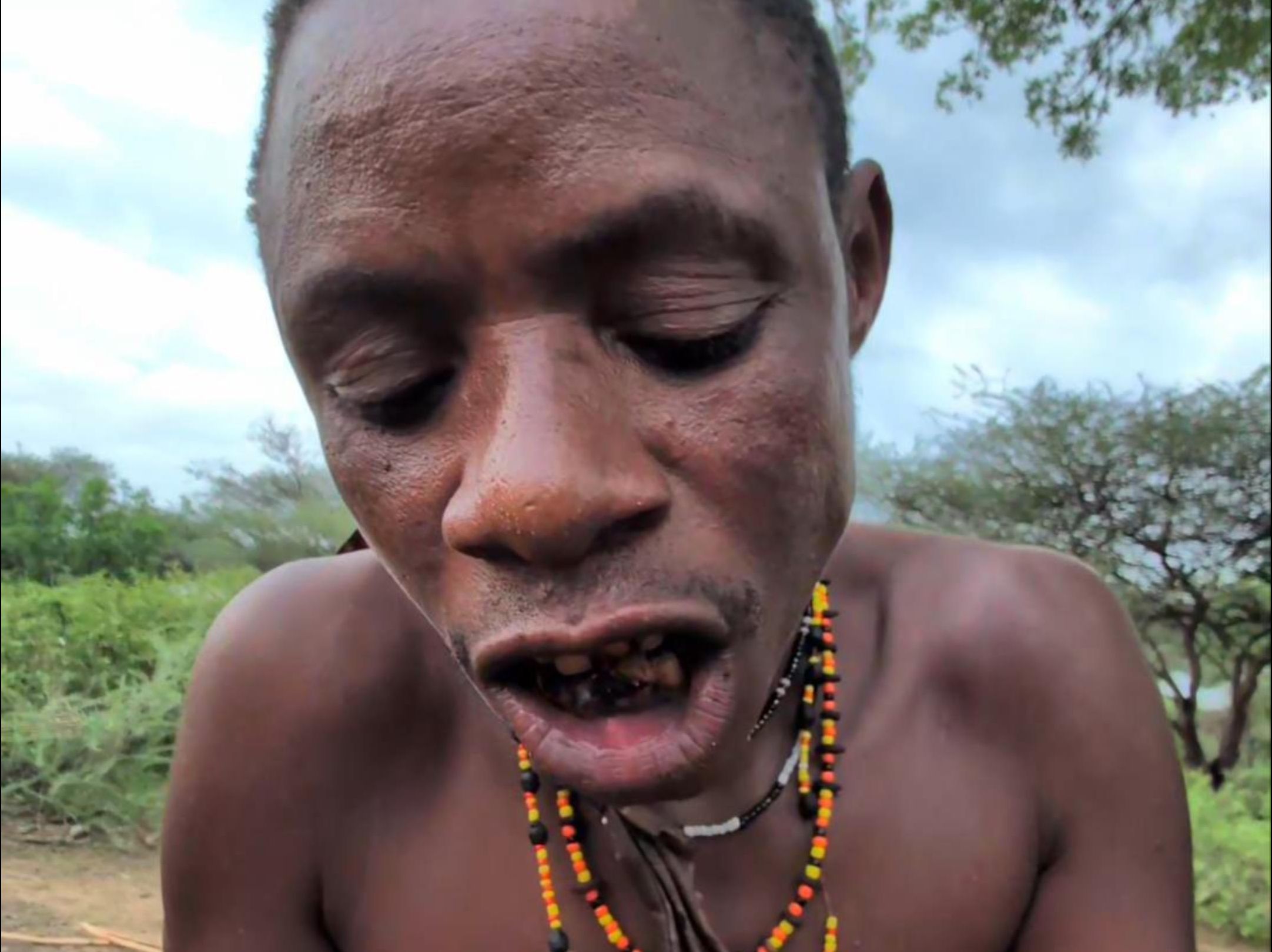 沉浸式体验非洲哈扎比部落男人干饭名场面系列合集